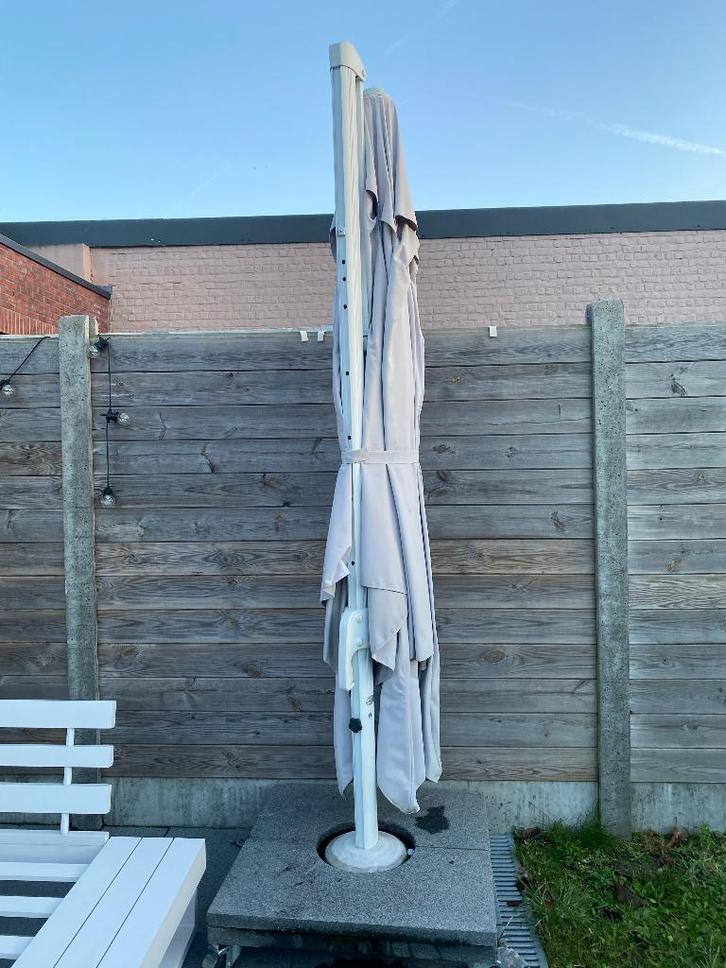 Zweefparasol LIFE, Tuin en Terras, Parasols, Gebruikt, Zweefparasol, 3 tot 4 meter, Kantelbaar, Verstelbaar, Waterdicht, Ophalen