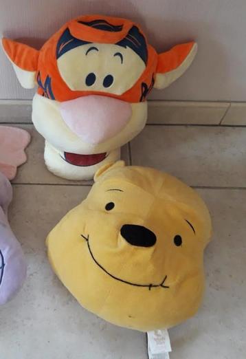 Disney knuffel kussens zijn 30 en 40 cm beschikbaar voor biedingen
