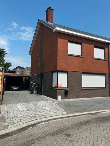 Huis te koop beschikbaar voor biedingen