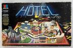 Jeu de société Hotel MB Vintage Big Black Box des années 80, Envoi, Comme neuf