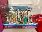 Lego Friends display vitrine Heartlake City resort nr 41347, Ophalen, Gebruikt, Complete set, Lego