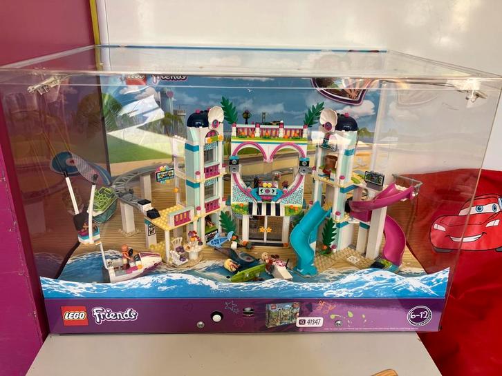 Lego Friends display vitrine Heartlake City resort nr 41347, Kinderen en Baby's, Speelgoed | Duplo en Lego, Gebruikt, Lego, Complete set