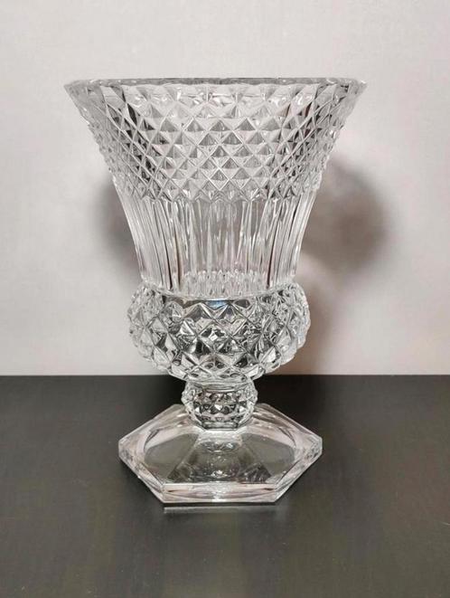 Kristallen vaas Val Saint Lambert model 'Medici', Antiek en Kunst, Antiek | Glaswerk en Kristal, Ophalen of Verzenden