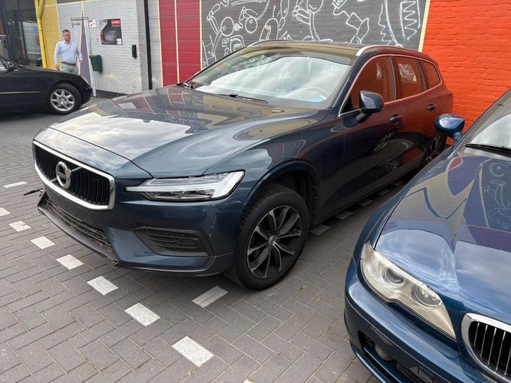 VOLVO V60 D3 / 2.0 DIESEL / AUTOMAAT / 120DKM, Auto diversen, Ongevalwagen, Ophalen