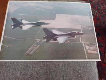 2 posters van Belgische luchtmacht.  15 beschikbaar voor biedingen