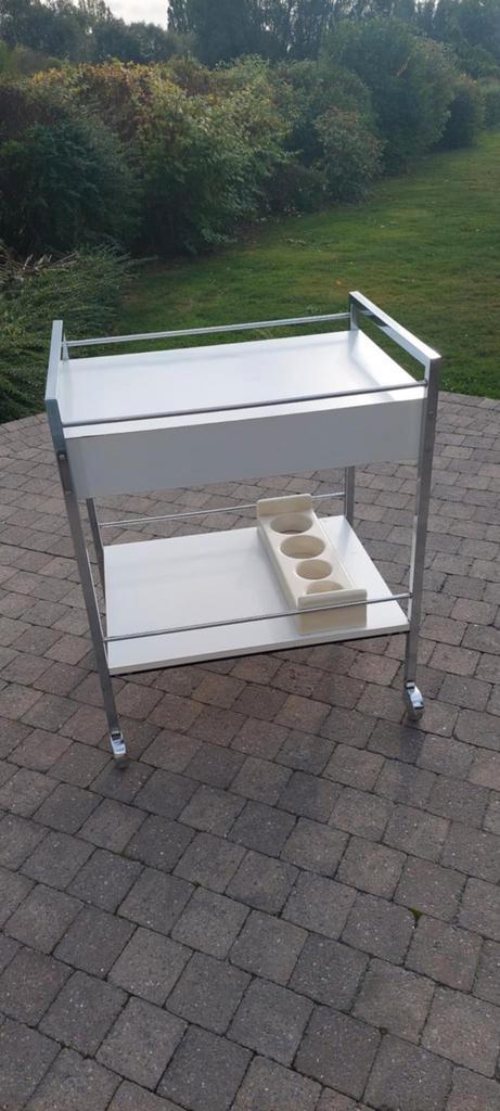 Maxim trolley jaar 1973 zeer goede staat gratis verzending, Huis en Inrichting, Tafels | Sidetables, Zo goed als nieuw, Ophalen