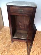Antiek nachtkastje, Ophalen, Zo goed als nieuw