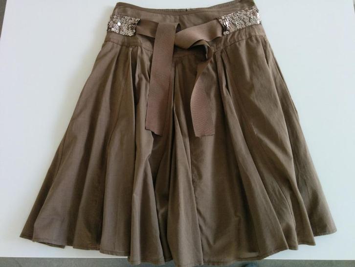 Kaki/bruine rok met pailletten Vero Moda maat S, kan gedrage, Kleding | Dames, Rokken, Zo goed als nieuw, Maat 36 (S), Bruin, Onder de knie