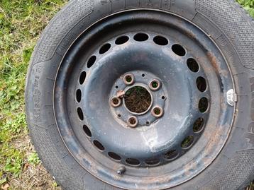4 Mercedes-velgen  beschikbaar voor biedingen