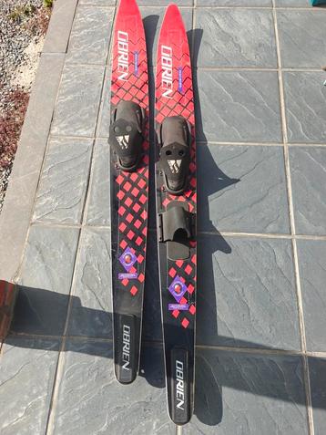 O'Brien Waterski's beschikbaar voor biedingen