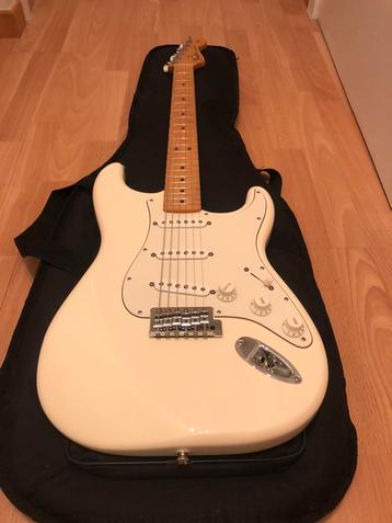 Fender stratocaster Olympic White. Nieuwstaat. beschikbaar voor biedingen