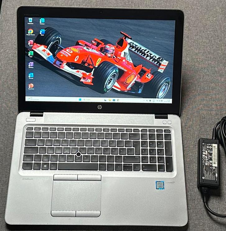 15.6”Full Hd Hp Elitebook/ i5-7300U/16gb ddr4/256gb ssd/, Computers en Software, Laptop-opladers, Ophalen