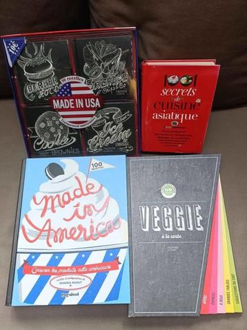 Set kookboeken, gebak, vegetarisch, aziatisch, Amerikaans beschikbaar voor biedingen