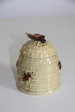 Honingpotje in korf vorm met gebroken bij vleugel, Ophalen of Verzenden