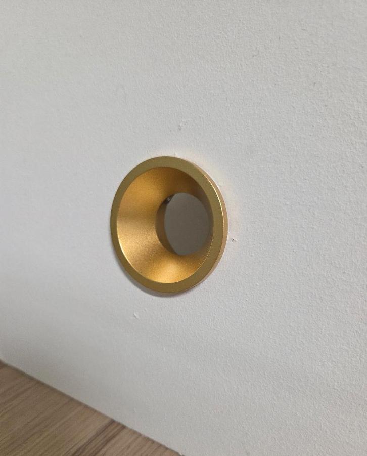 Lot van 100 nieuwe inbouwspots - Goud - Small - IP22, Maison & Meubles, Lampes | Spots, Neuf, Spot encastrable ou Spot mural, Synthétique