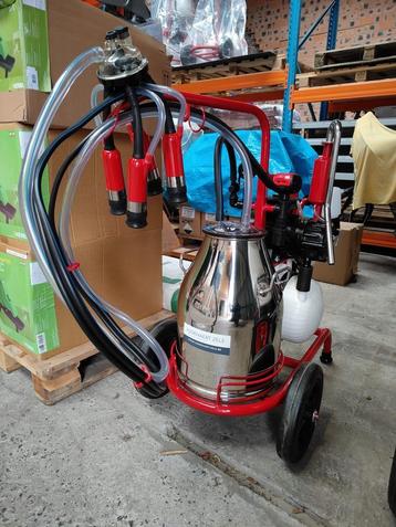 Minimelker/melkmachine runderen beschikbaar voor biedingen