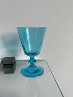 Gezocht: exact dit blauwe glas (meerdere mag ook), Verzamelen, Glas en Drinkglazen, Verzenden
