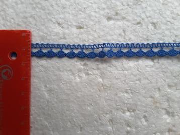 kleine opengewerkte vlecht 11 mm mat medium helderblauw G111 beschikbaar voor biedingen