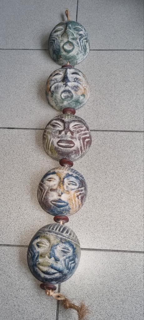 Slinger Maya-maskers 90cm (koord meegerekend), Antiek en Kunst, Antiek | Keramiek en Aardewerk, Ophalen of Verzenden