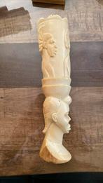 Vase sculpté ancien, Antiquités & Art, Art | Sculptures & Bois, Enlèvement ou Envoi