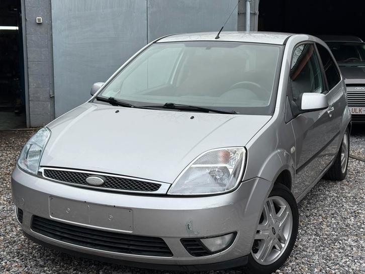 Ford Fiesta 1.3 ESSENCE LEZ 2030 • Airco • Faible Km • CT OK, Autos, Ford, Particulier, Fiësta, Verrouillage central, Essence