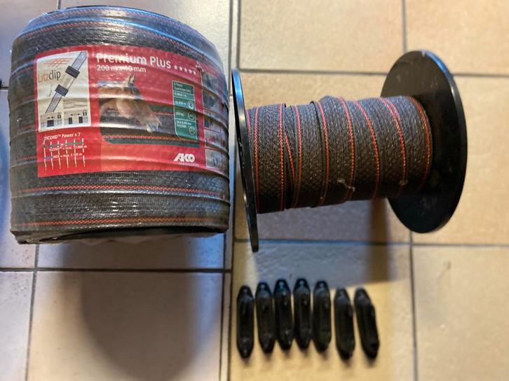 Afspanningsmateriaal weide + enkele isolatoren, Dieren en Toebehoren, Stalling en Weidegang, Weidegang, 4 paarden of pony's of meer