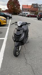 Piaggio zip A klasse, Fietsen en Brommers, Scooters | Piaggio, Zip, Klasse A (25 km/u), Ophalen of Verzenden, Zo goed als nieuw