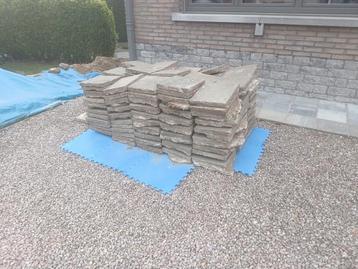 165 beton dallen
30 cm x 30 cm, Ophalen