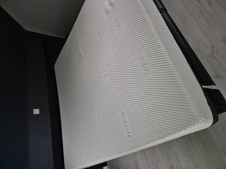 Biogreen matras met bodem, Huis en Inrichting, Slaapkamer | Boxsprings, Zo goed als nieuw, Ophalen