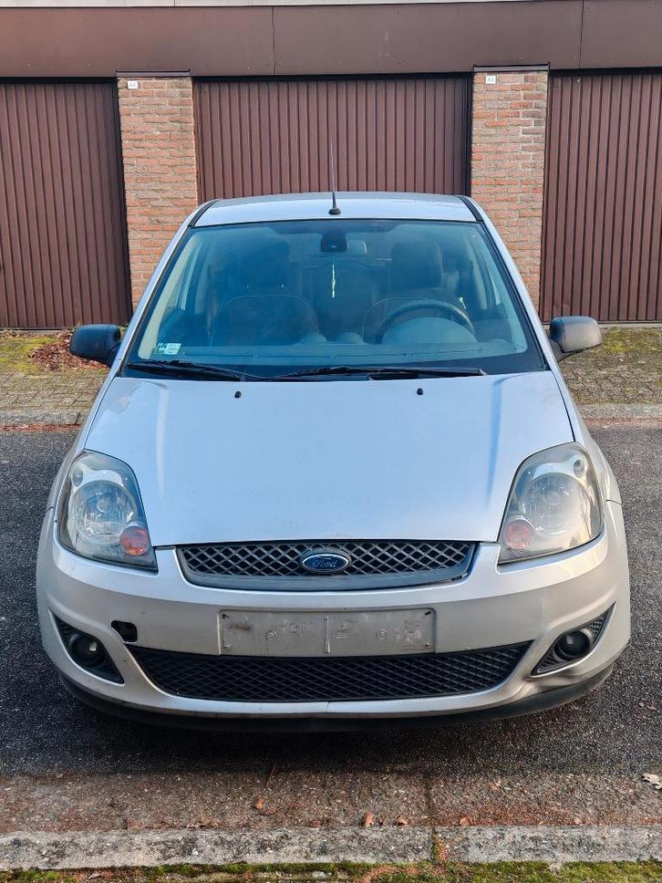 Ford Fiesta 1400cc TDci, Autos, Ford, Particulier, Fiësta, Vitres électriques, Diesel, 3 portes, Boîte manuelle, Argent ou Gris