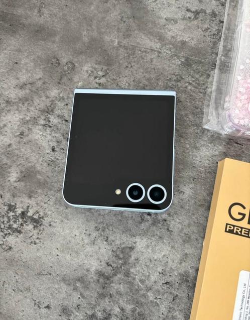 Samsung Z flip 6, Telecommunicatie, Mobiele telefoons | Toebehoren en Onderdelen, Zo goed als nieuw, Samsung, Bescherming, Ophalen