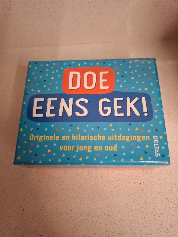 Spel: doe eens gek, Hobby en Vrije tijd, Gezelschapsspellen | Kaartspellen, Zo goed als nieuw, Een of twee spelers, Drie of vier spelers