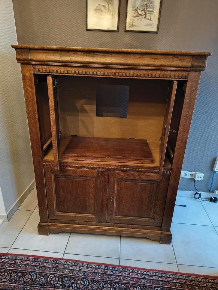 Volle houte eiken tv kast, Computers en Software, Serverkasten, Ophalen of Verzenden