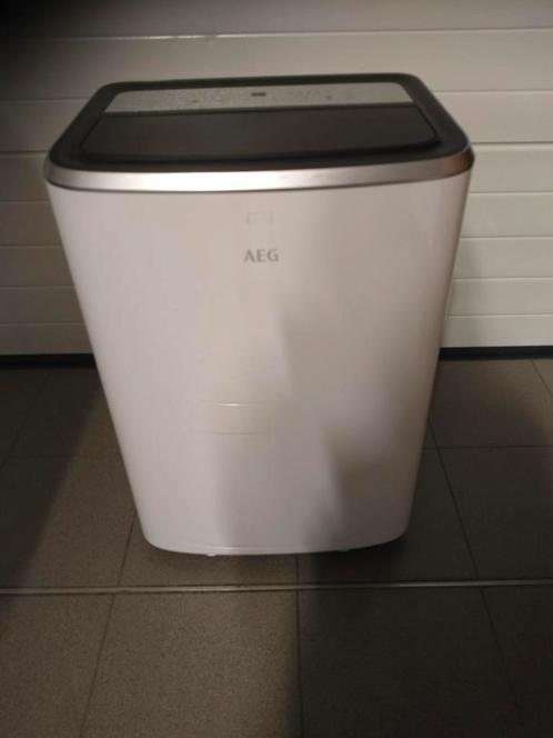 Aeg mobiele airco met windowkit voor afdichting, Elektronische apparatuur, Airco's, Mobiele airco, Ophalen