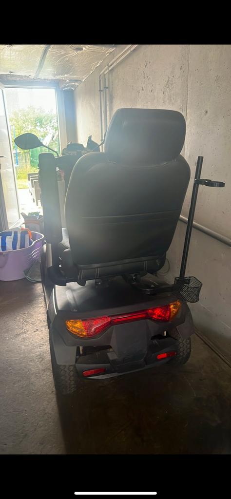 Invacare Comet auto als nieuw, zeer weinig gebruikt, Diversen, Brommobielen en Scootmobielen, Zo goed als nieuw, Invacare, Ophalen