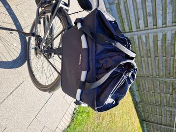 Fietsmand beschikbaar voor biedingen