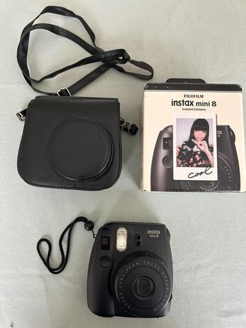 Zwarte instax mini 8 met opbergzak beschikbaar voor biedingen