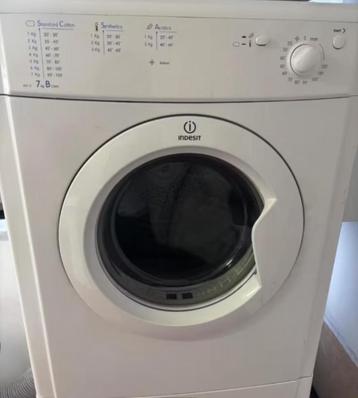 Droogkast Indesit 7kg met afvoer beschikbaar voor biedingen