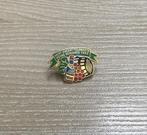 PIN - SAINT VINCENT TOURNANTE - VOSNE ROMANEE - VIN - WIJN, Verzamelen, Verzenden, Gebruikt, Merk, Speldje of Pin