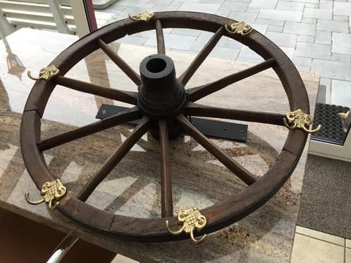 Kapstok met karrenwiel, massief eikenhout en messing, Huis en Inrichting, Woonaccessoires | Kapstokken, Zo goed als nieuw, Wandkapstok