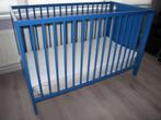 houten kinderbedje, Ophalen, Zo goed als nieuw, Minder dan 140 cm, Matras