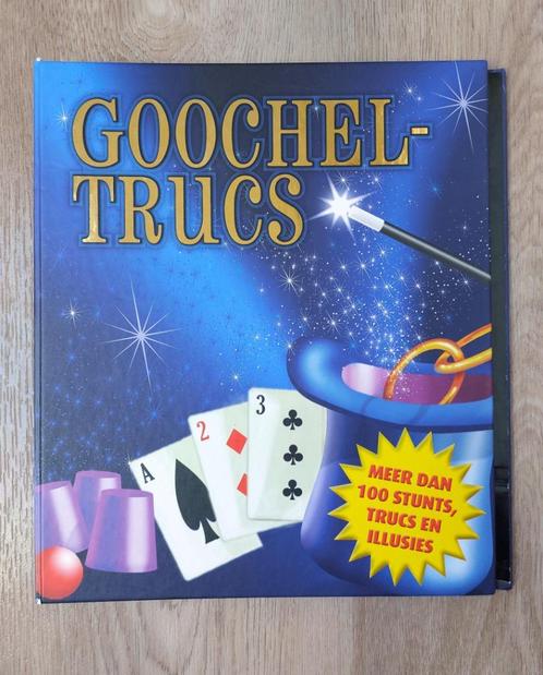 Boek Goocheltrucs -  meer dan 100 stunts, trucs en illussies, Boeken, Kinderboeken | Jeugd | onder 10 jaar, Gelezen, Ophalen