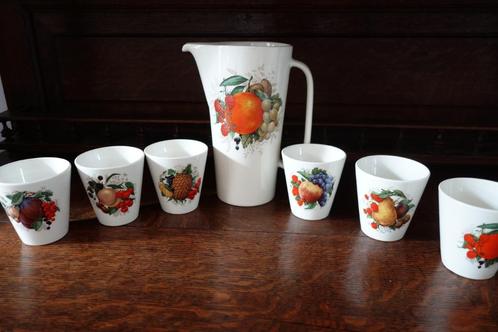 retro ceramique Juice kan + 6 bekers Boch Keramis La Louvièr, Verzamelen, Porselein, Kristal en Bestek, Zo goed als nieuw, Compleet servies