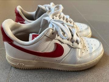 Nike air force 1 sneakers 36,5 beschikbaar voor biedingen