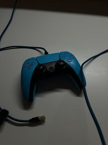 PS5 Controller met Oplader te koop beschikbaar voor biedingen
