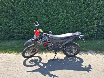 Aprilia sx 125, Permis Moto A1 minimum, Particulier, 1 cylindre, SuperMoto