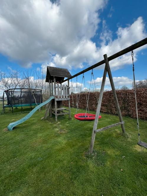 Houten speeltoren met schommel, glijbaan – zelf afbreken, Kinderen en Baby's, Speelgoed | Buiten | Speeltoestellen, Zo goed als nieuw