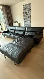 JORI zetel leder met longchair zwart + poef, Huis en Inrichting, Ophalen, Gebruikt, 300 cm of meer, Leer