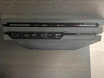 Playstation 4 console + 4 games beschikbaar voor biedingen