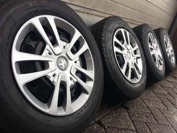 16 inch Peugeot Expert 2 3 velgen 4x8mm winterbanden beschikbaar voor biedingen